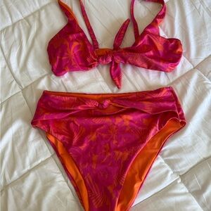 Victoria’s Secret Medium Vibrant Pink and Orange Shells Bikini Set